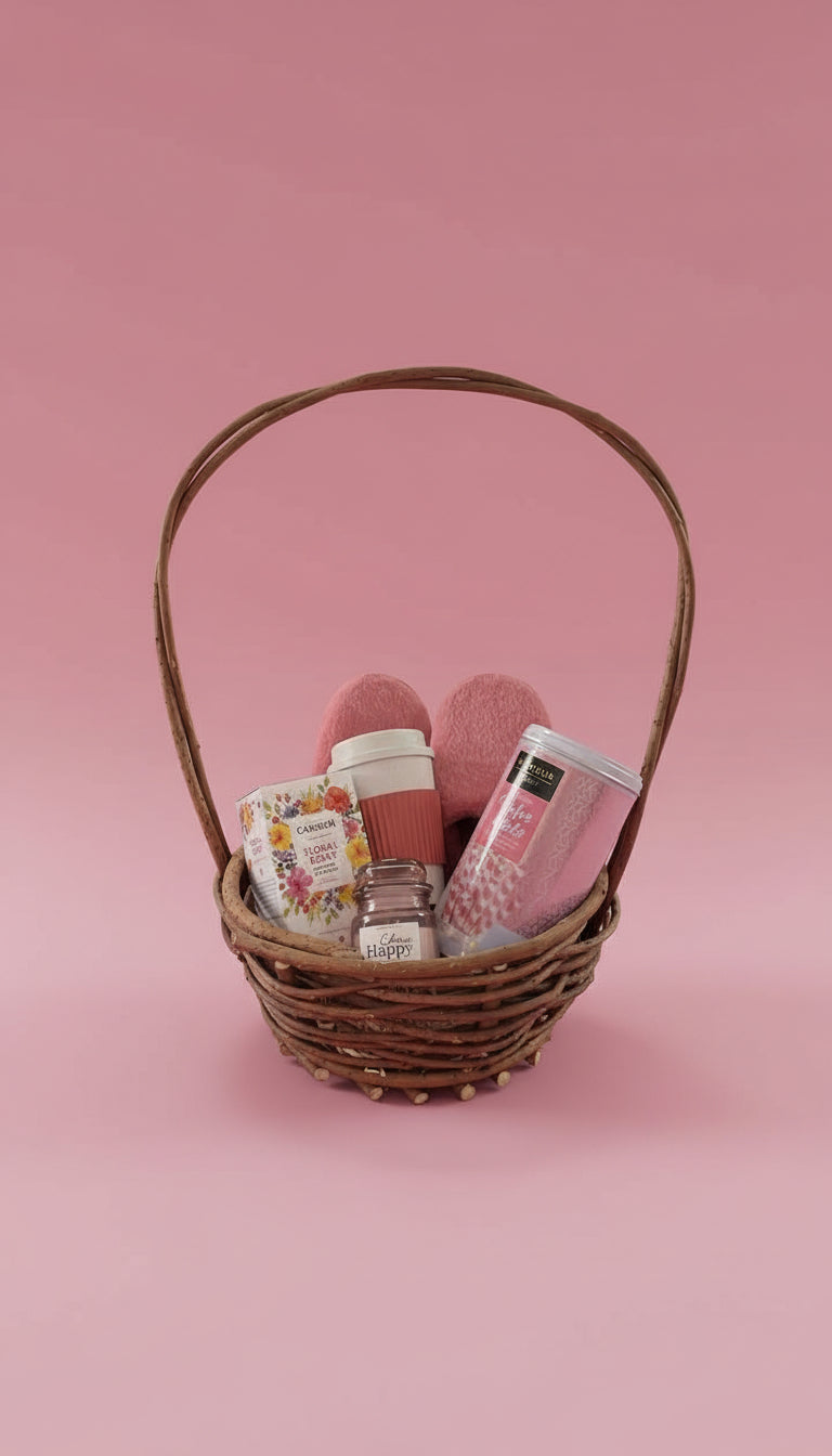 The Pink Pamper & Treat Hamper