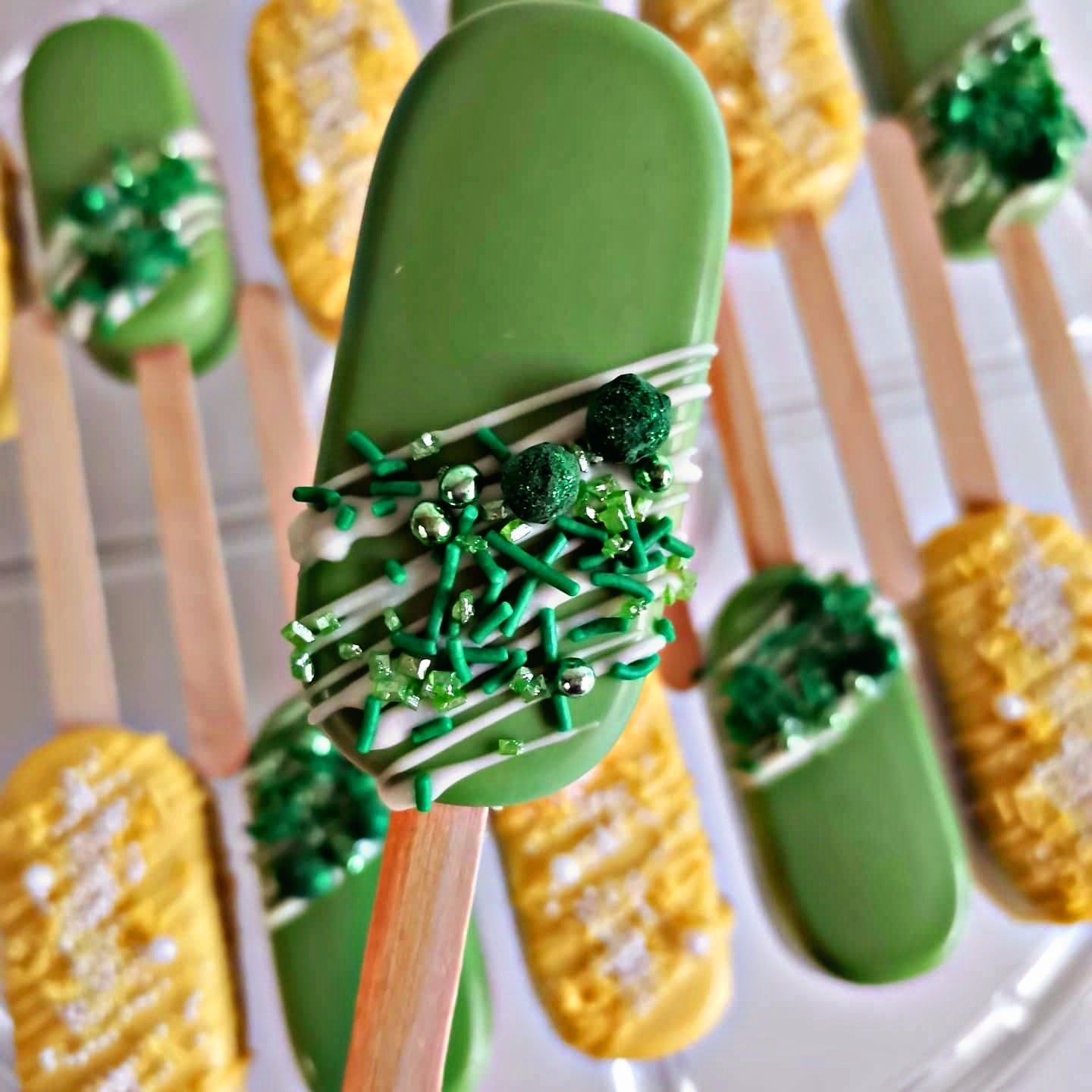 Green & Yellow Cakesicles