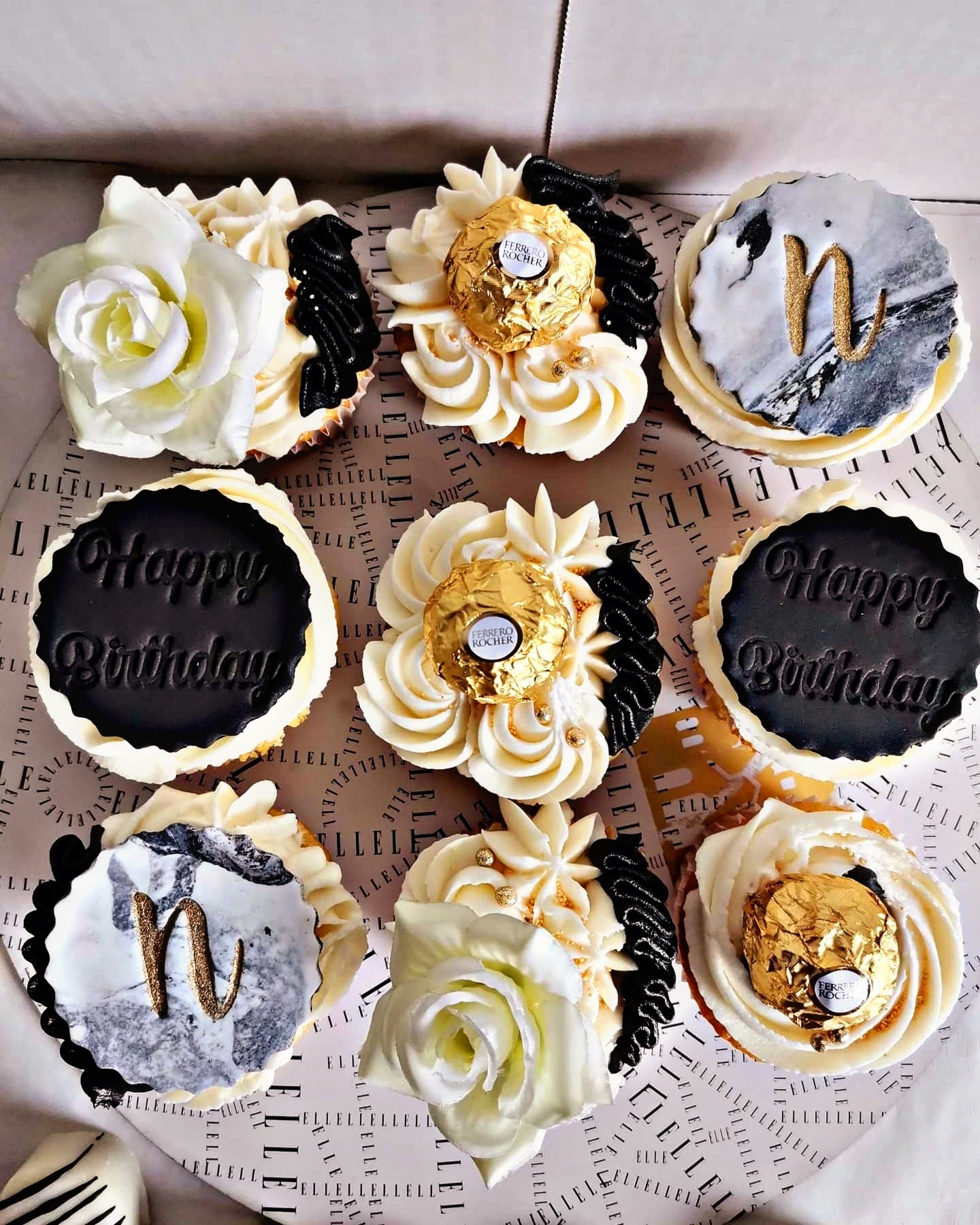 Black & White Swirl Cupcakes