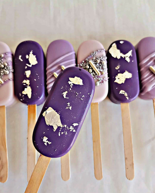 Purple & Lavender Cakesicles / Cake Pops