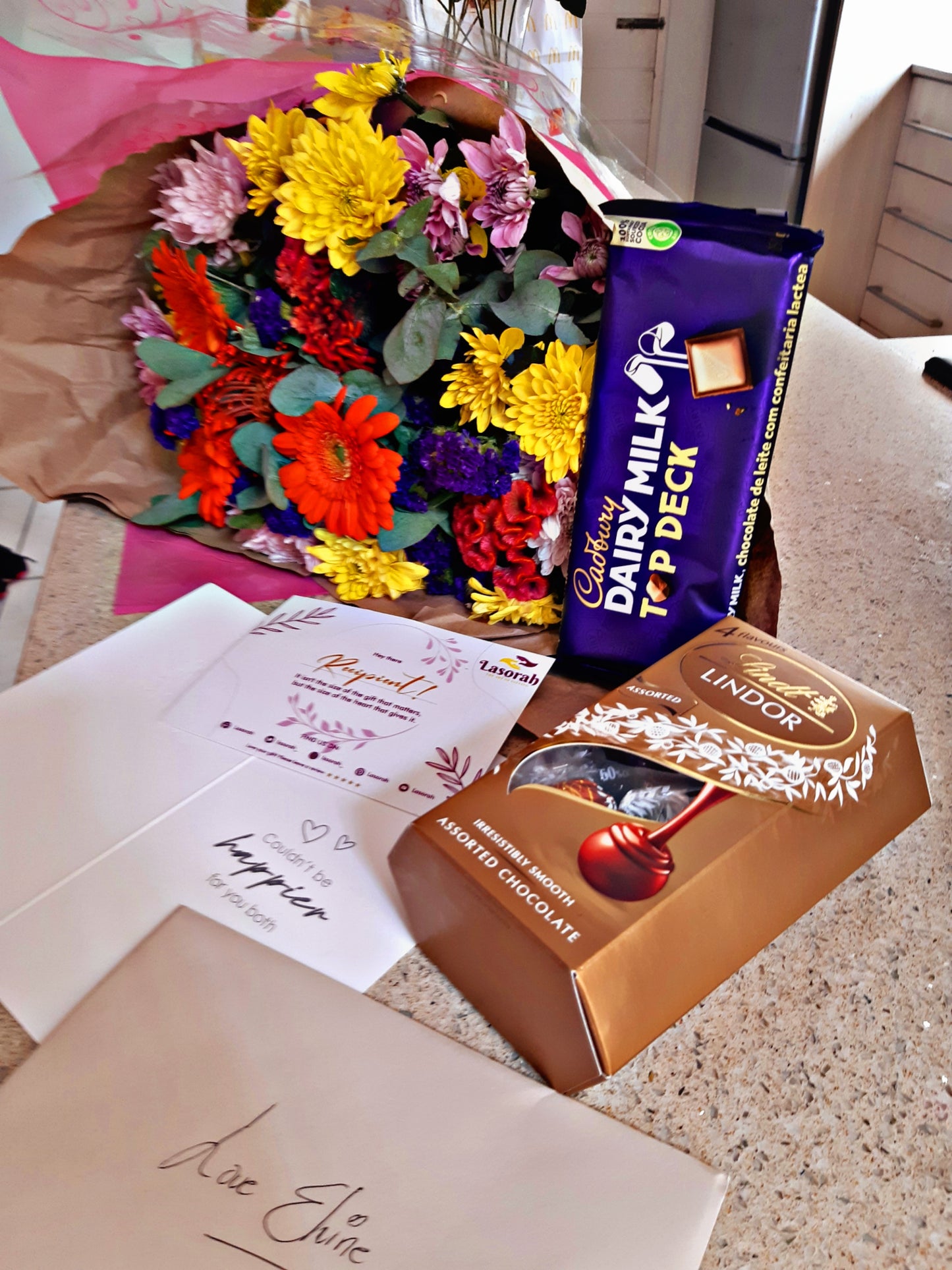 Anniversary Flowers & Chocolates Gift