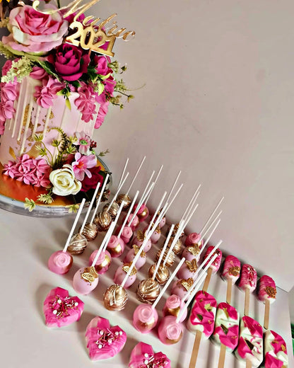 Bright Pink & Gold Cakesicles / Cake Pops